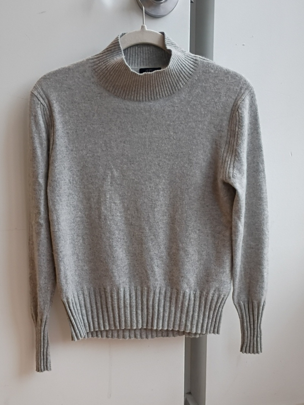 J. Crew Cashmere Mockneck Sweater sz XS